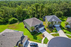 Deluxe Villa | 7 bedrooms, iron/ironing board, free WiFi - Resort Family Villa - 7 Bedrooms (Kissimmee)