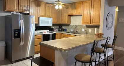 Family & Pet Friendly Broken Arrow Getaway