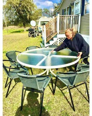 Outdoor dining