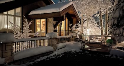 Designer Chalet, Vail Golf Course, available for summer rental! #Guesthausvail