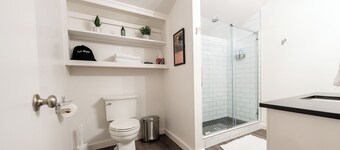Spacious 4BR/2BA Home - Closest Stay to OU Stadium & Campus