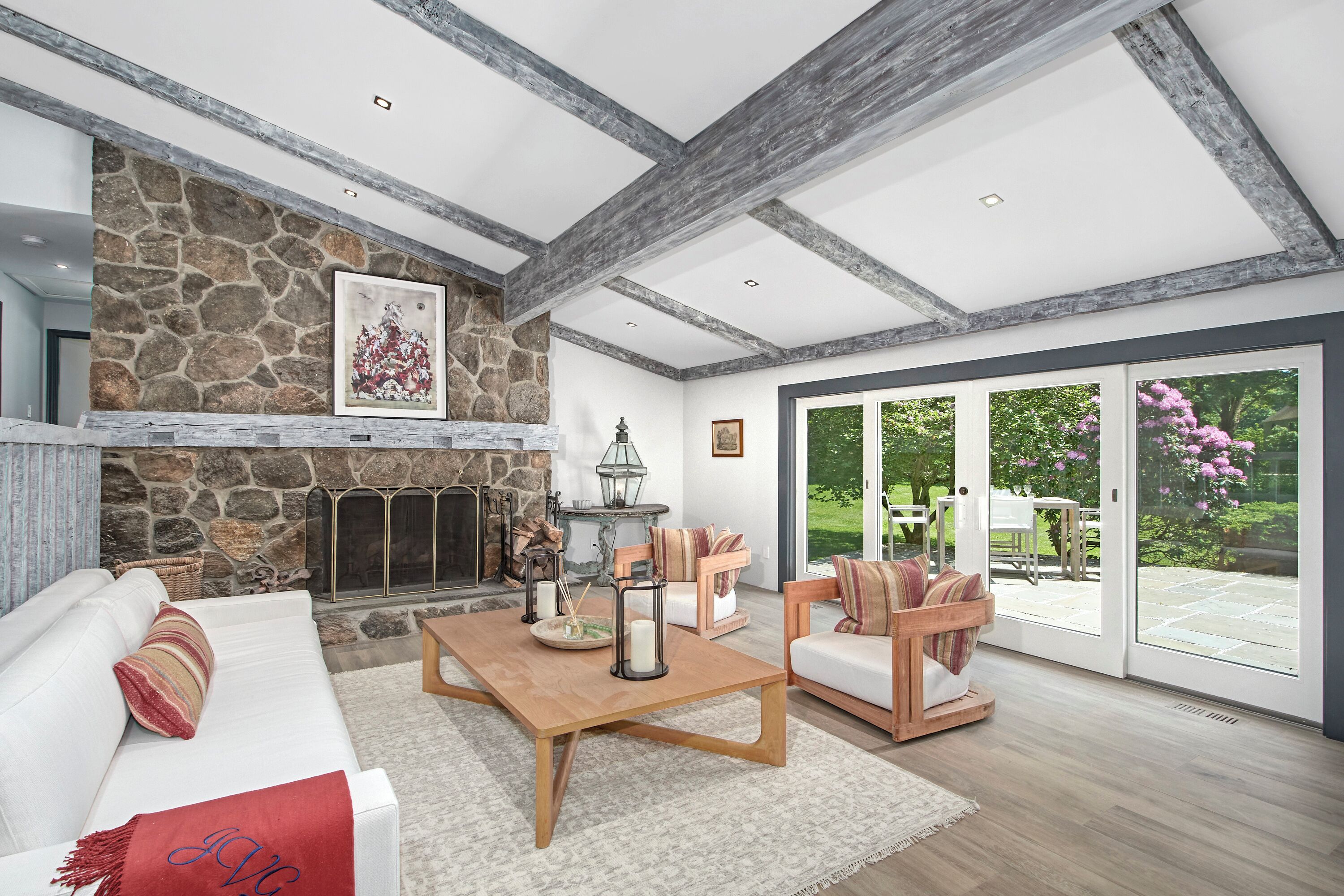 3 BR Charming CT Country Retreat