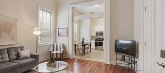 Cute 1bed 1bath steps from French Q, Bourbon St and Jazz venues