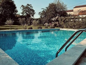 Pool - Rustic room in Skadar lake natural resort 2 (Rijeka Crnojevica)