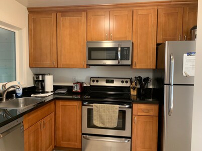 2Bed/1Bath Town House near Stanford and Palo Alto