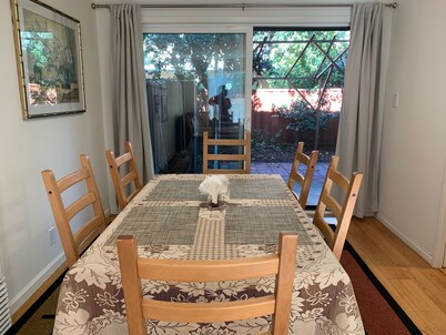 2Bed/1Bath Town House near Stanford and Palo Alto