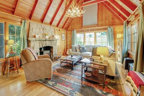 TV connectée, cheminée