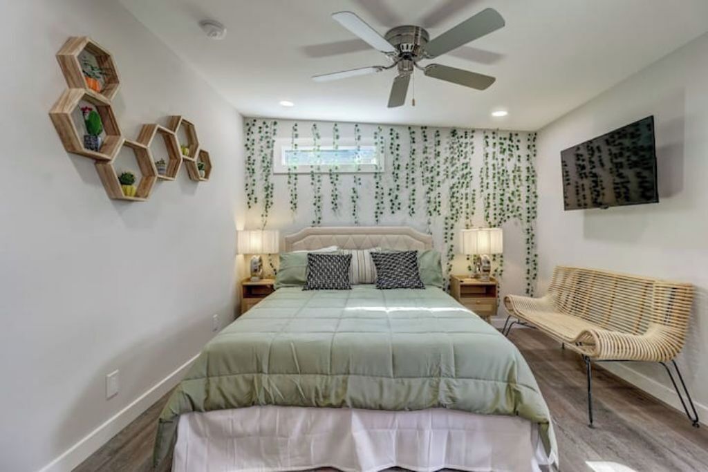 1 bedroom, free WiFi, bed sheets