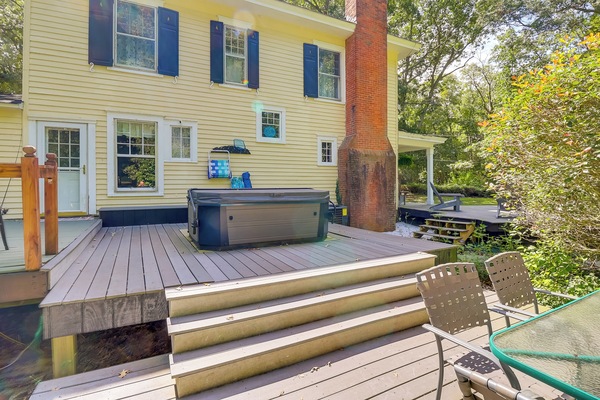 Millington Vacation Rental | 7BR | 4BA | Stairs Required | 3,200 Sq Ft