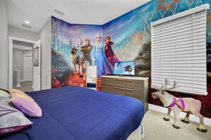 4 bedrooms, iron/ironing board, travel cot, free WiFi