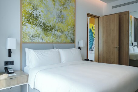 Holiday Inn Dubai Business Bay, an IHG Hotel - Image 46