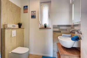 Bathroom - Holiday home mit Terrasse und Pool (Pula)