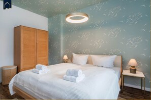 2 Schlafzimmer, Schreibtisch, WLAN