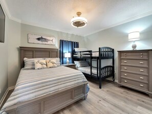 3 bedrooms, iron/ironing board, free WiFi