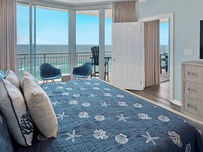 3 bedrooms, iron/ironing board, free WiFi