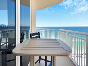 Unclassified image, 4 of 47, button