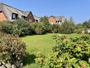 Unclassified image, 5 of 31, button - Haus Shelly - 3-zimmer Haus für 5 Personen: Terrasse, 2 Stellplätzen, Wlan. Haustier Erlaubt (Sylt-Ost)