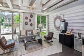 Apartment, Accessible | 1 bedroom - Uptown 4th Ward Luxury Apt Year-round Pool (Charlotte)