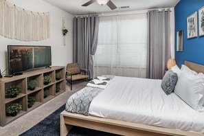 Apartment, Accessible | 1 bedroom - Uptown 4th Ward Luxury Apt Year-round Pool (Charlotte)