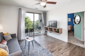 Apartment, Accessible | 1 bedroom - Uptown 4th Ward Luxury Apt Year-round Pool (Charlotte)