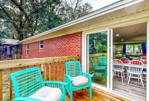 Outdoor dining - The Speakeasy on Chicago!
 (Pensacola)