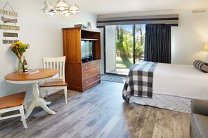 Condo | 1 bedroom, iron/ironing board, free WiFi