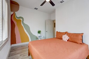 3 bedrooms, iron/ironing board, travel crib, WiFi