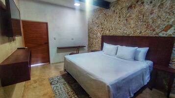 1 bedroom, premium bedding, down comforters, free WiFi