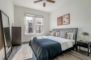 1 chambre, fer et planche à repasser, Wi-Fi, draps fournis