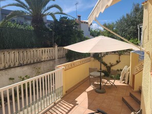 Terrace/patio - CASA GEMMA only a few steps away from Santa Anna Beach (Dénia)