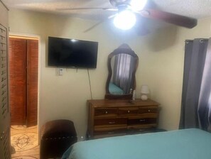 1 bedroom, iron/ironing board, free WiFi, bed sheets