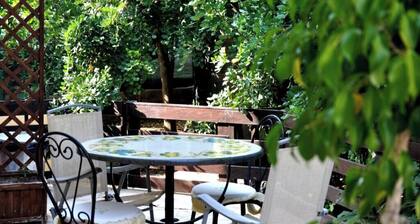 Lovely 3-Bed Cottage in Noto