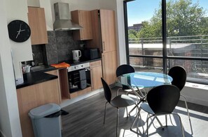 Fridge, microwave, oven