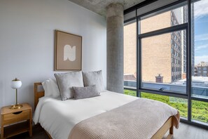 2 chambres, fer et planche à repasser, Wi-Fi, draps fournis