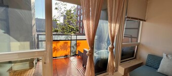 One Bed Apartment in Downtown Vancouver: Modern Comfort Meets City Vibes!