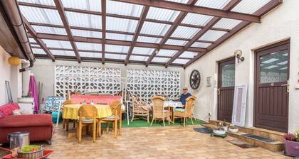 Ferienwohnung Sila 2" mit gemeinsamer Terrasse und WLAN