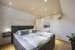 1 غرفة نوم ومكواة/لوح كي وواي فاي مجانًا وملاءات أسرّة