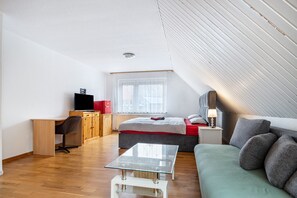 3 bedrooms, free WiFi, bed sheets - Fitter’s/holiday apartment in central Bad Bodenteich, 3 bedrooms, terrace, parking (Bad Bodenteich)