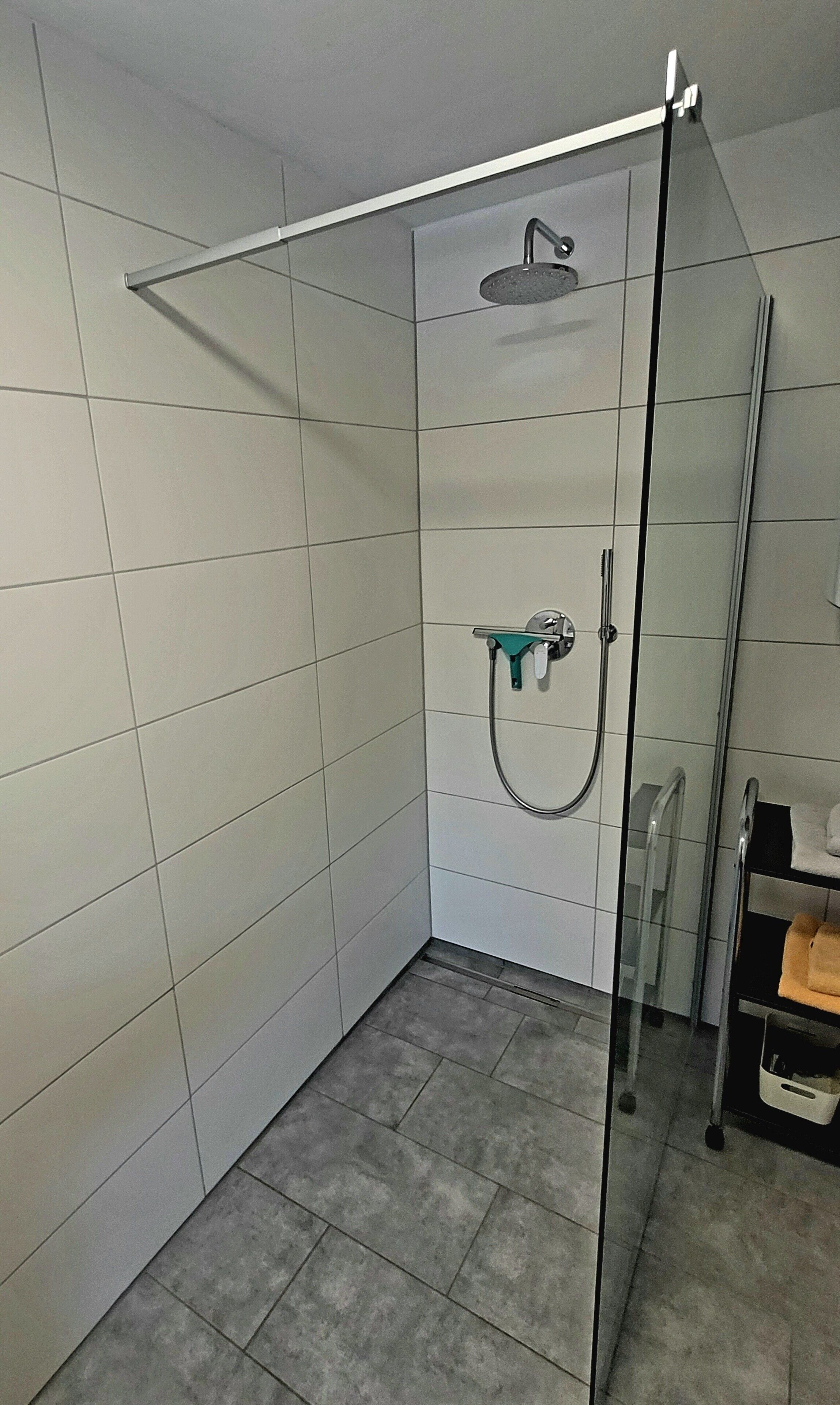 Bathtub, hair dryer, towels