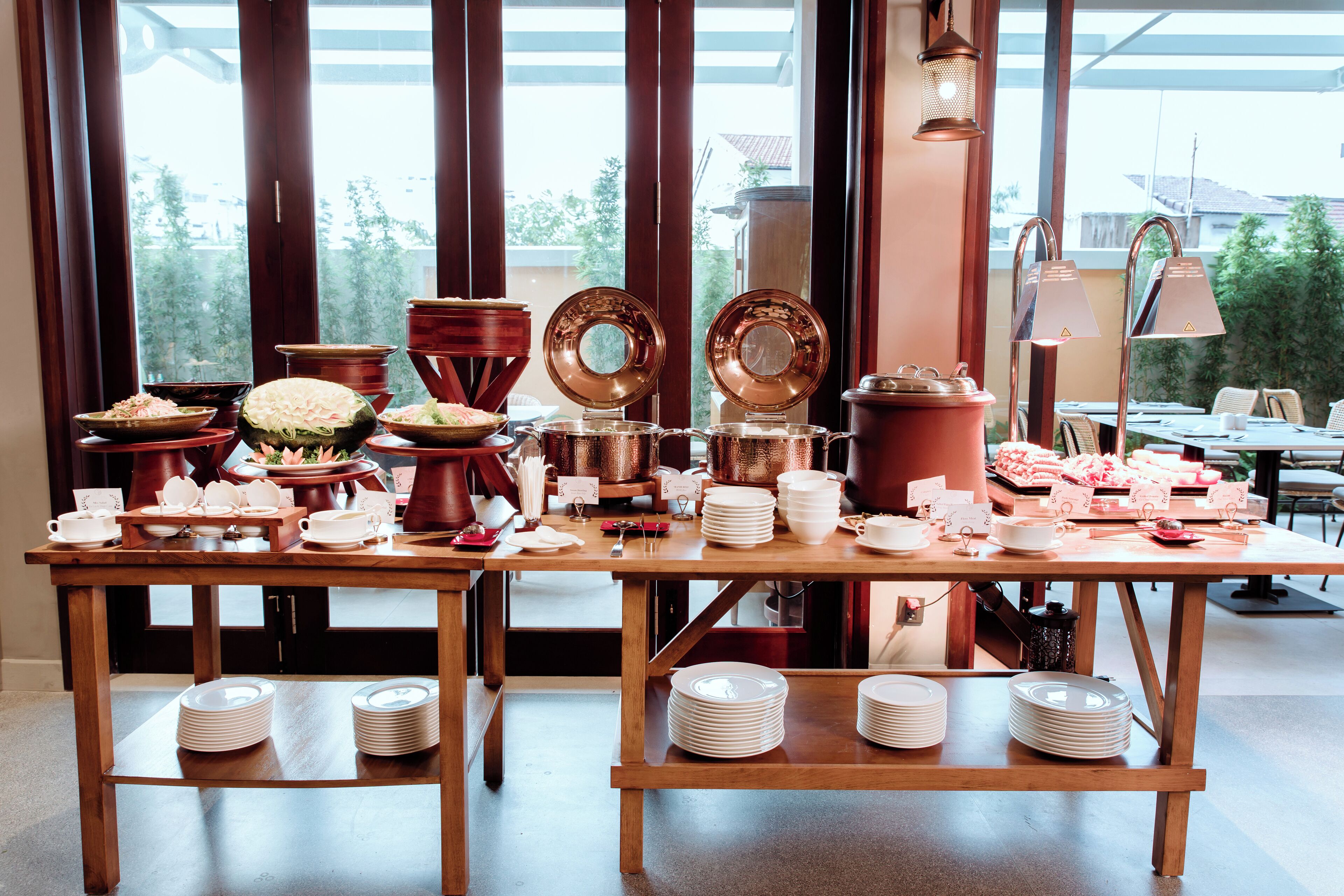 Café da manhã com buffet grátis todos os dias