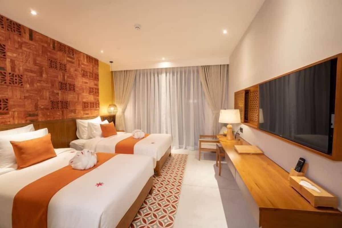 1 bedroom, in-room safe, desk, blackout drapes
