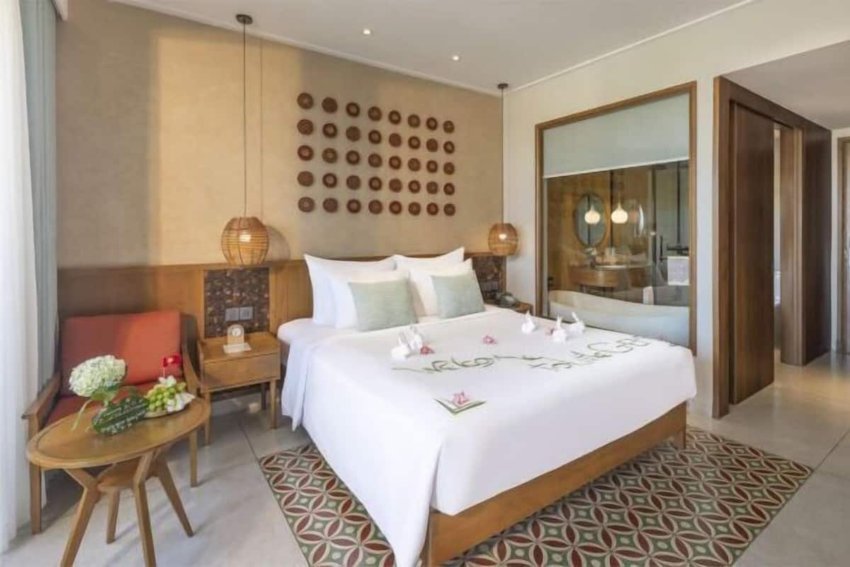 In-room safe, desk, blackout curtains, iron/ironing board (on request)