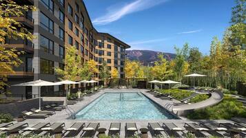 Piscine extérieure, piscine chauffée