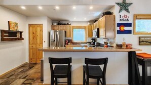 Coffee/tea maker, fridge, microwave, oven - Updated 3BD-3 Blocks to Gondola! (Breckenridge)