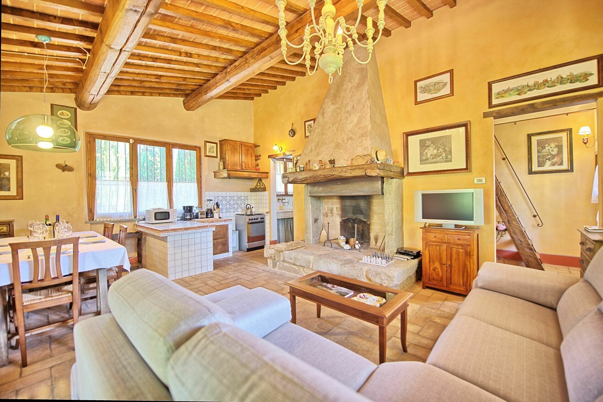 تلفزيون، مدفأة