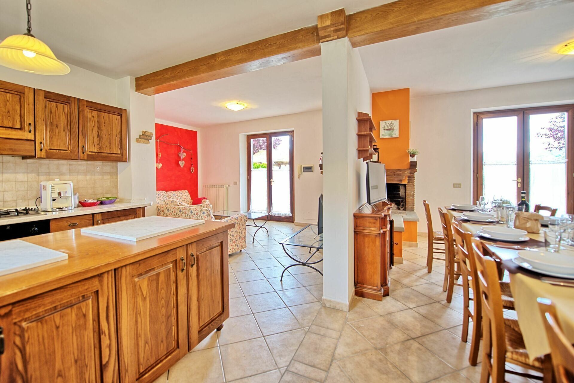 Kühlschrank, Mikrowelle, Geschirrspüler, Toaster