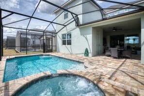 Indoor pool, a heated pool - Stunning Retreat, Private Pool, Perfect Location (Kissimmee)