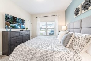 4 Schlafzimmer, Bügeleisen/Bügelbrett, Reisekinderbett, WLAN