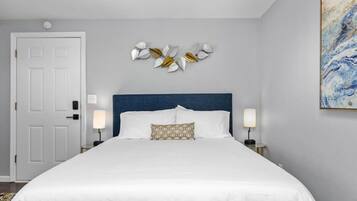 1 chambre, bureau, fer et planche à repasser, Wi-Fi