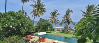 A quiet oasis in the traditional north of Bali right by the sea